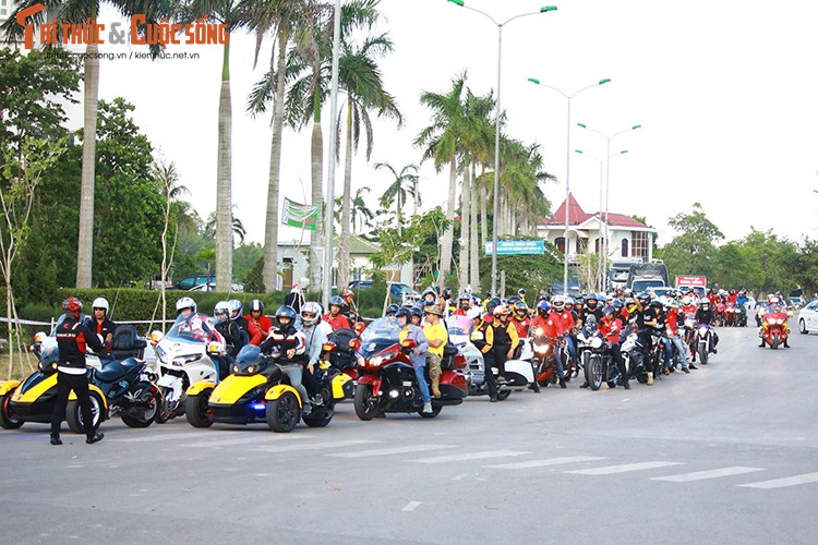 Hang tram xe moto khung do ve “chao lua” Quang Tri-Hinh-18